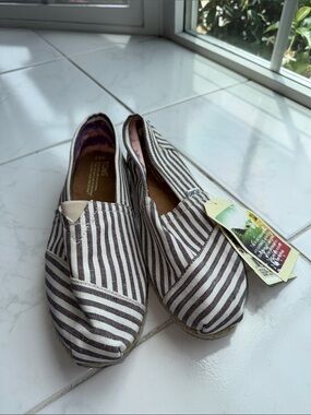 TOMS Women's Striped Canvas Slip-Ons in White & Brown